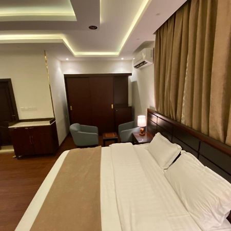 النايفات للوحدات السكنية المفروشة Jeddah Exterior photo