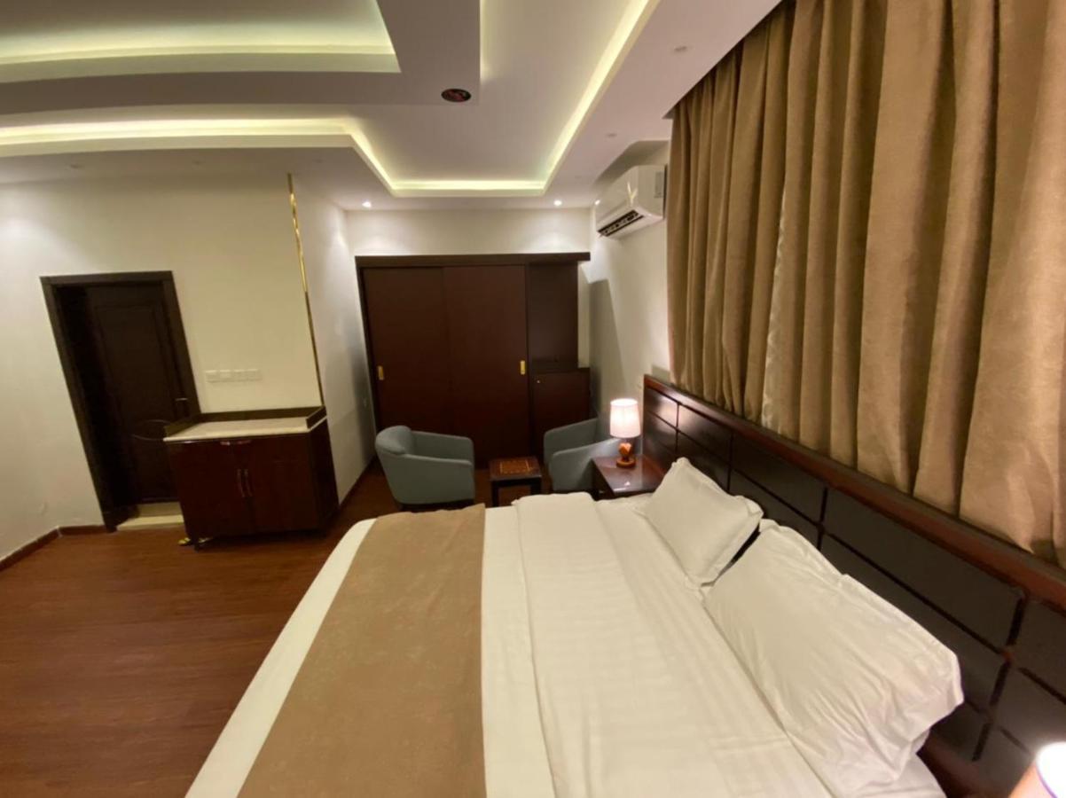 النايفات للوحدات السكنية المفروشة Jeddah Exterior photo